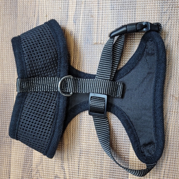 Furhaven mesh dog harness size small - Picture 3 of 5